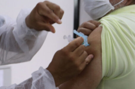 Covid-19: Saúde de Arapongas tem novo cronograma de vacinação aos idosos