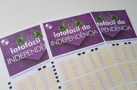 O premio da Lotofácil da Independência foi dividido entre 57 acertadores; Cinco são do Paraná