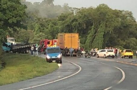 Acidente na PR 444 entre Arapongas e Mandaguari, deixa dois feridos