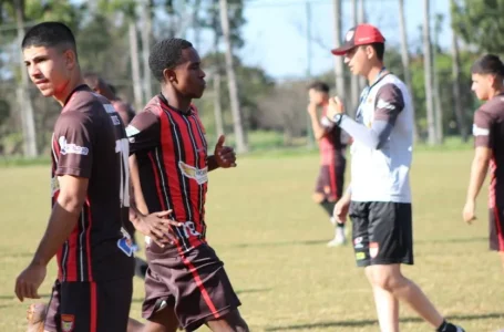 Apucarana Sports enfrenta o Cambé no Paranaense Sub-20.