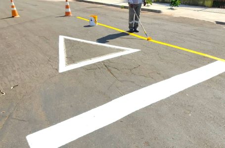 Prefeitura reforça sinalização em diversas ruas nas regiões do Jardim Aeroporto e Caravelle