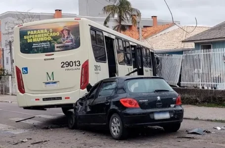 Passageira de Peugeot morre após colisão contra ônibus no Paraná