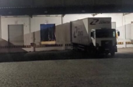 Trabalhador cubano morre prensado por caminhão em doca