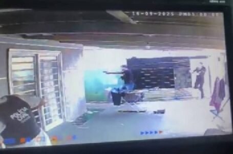 Padrasto que manteve enteada em cárcere por 22 anos vira réu por 8 crimes