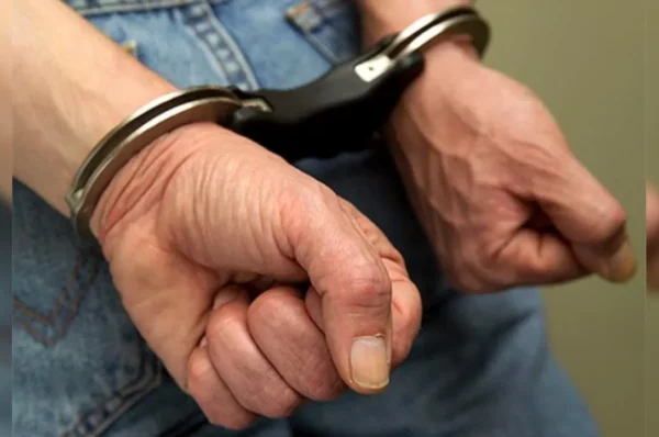 Em Arapongas,  homem é preso por descumprir medida protetiva